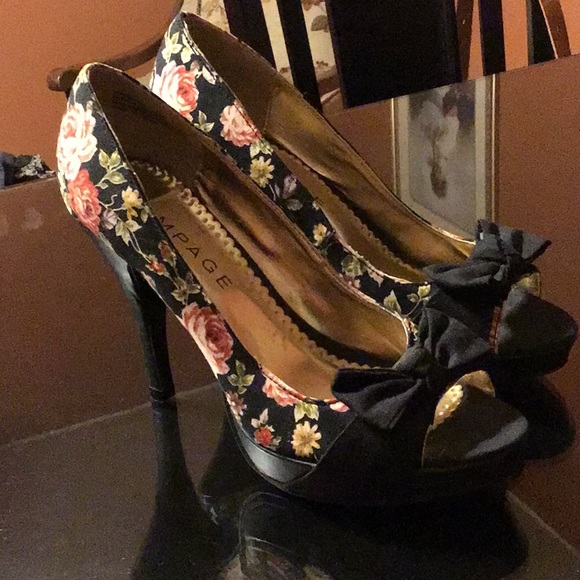 Rampage Heels - Picture 3 of 3